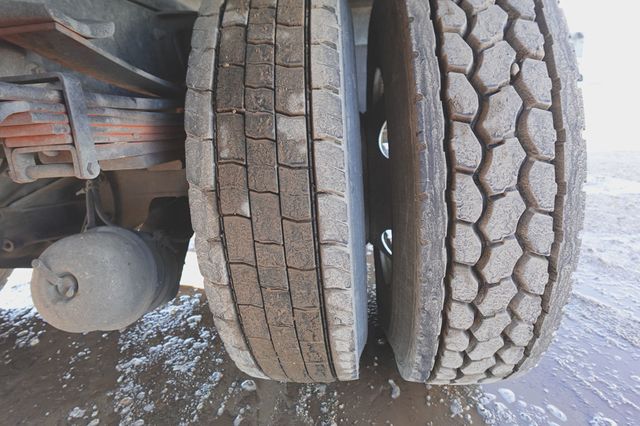 2021 Isuzu FTR (26ft Box with Gate) - 22978253 - 47