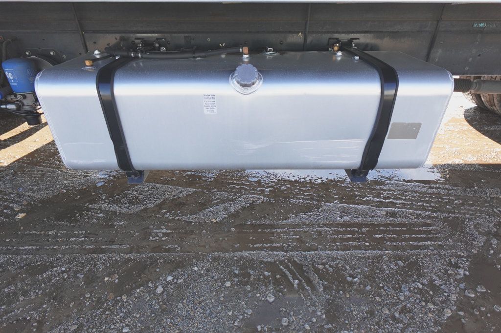 2021 Isuzu FTR (26ft Box with Gate) - 22978253 - 49