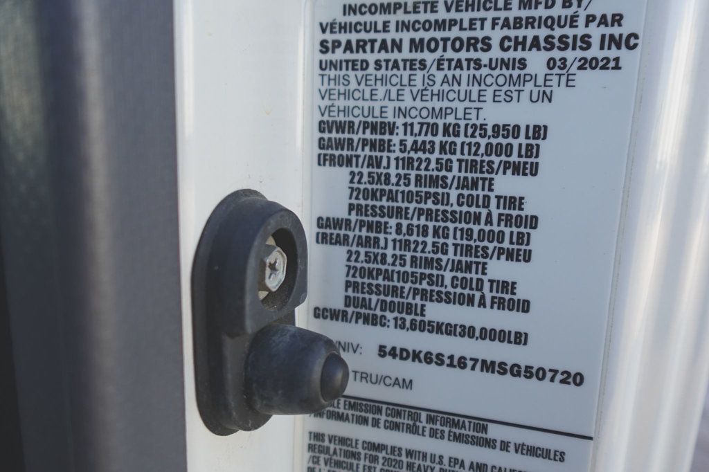 2021 Isuzu FTR (26ft Box with Gate) - 22978253 - 54