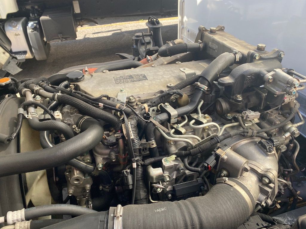 2021 Isuzu NPR HD 16ft Box Truck Dry Cargo Truck w/ Ramp - 22975927 - 9