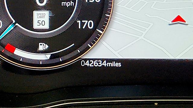 2021 Jaguar E-PACE 300 Sport P300 AWD w/ Panoramic Roof & Cold Climate Pack - 23027407 - 15