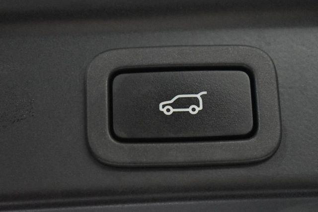 2021 Jaguar F-PACE P250 AWD S - 22943294 - 34