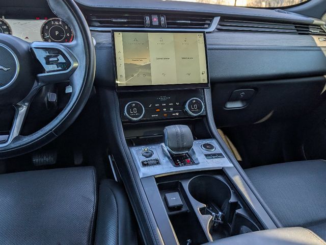 2021 Jaguar F-PACE P340 AWD S - 23011841 - 19