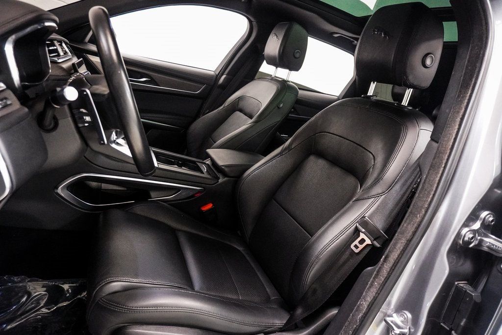 2021 Jaguar F-PACE P340 S photo 3