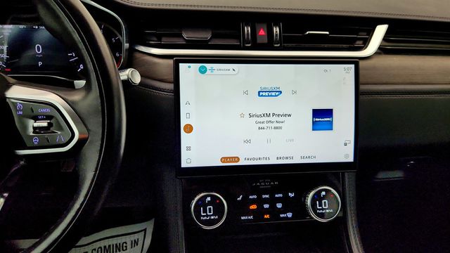 2021 Jaguar F-PACE P340 AWD S w/ 20'' Gloss Black Wheels & Cold Climate Pack - 23009252 - 17