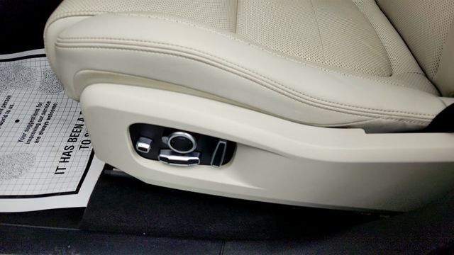 2021 Jaguar F-PACE P340 AWD S with Heated & Ventilated Front Seats and 19'' Wheels - 22957548 - 10