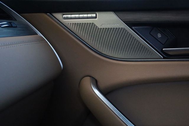 2021 Jaguar F-PACE S - 23096809 - 41