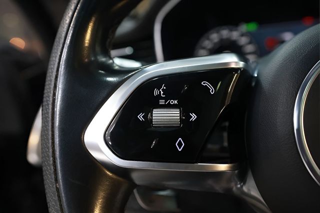 2021 Jaguar F-PACE SVR AWD - 22986153 - 35