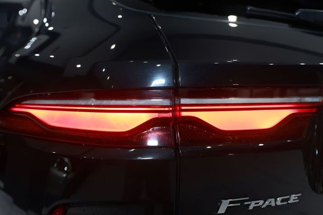 2021 Jaguar F-PACE SVR AWD - 22986153 - 44