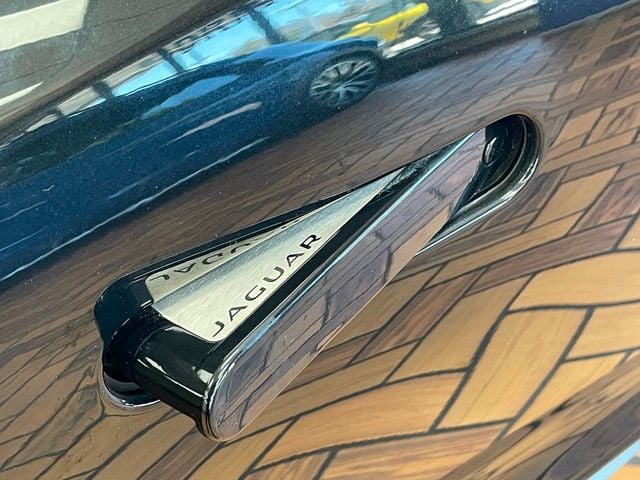 2021 Jaguar F-TYPE Coupe Automatic First Edition - 23025764 - 19