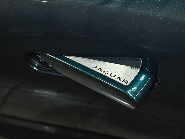 2021 Jaguar F-TYPE R-Dynamic - 23061450 - 10