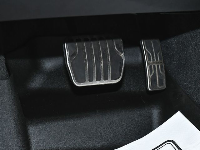 2021 Jaguar F-TYPE R-Dynamic - 23061450 - 17