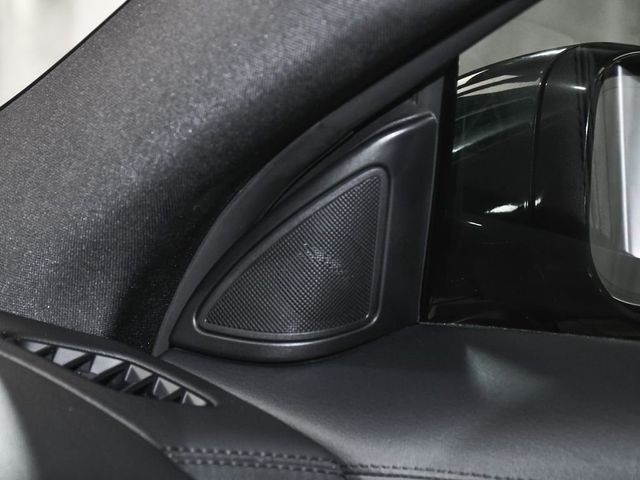 2021 Jaguar F-TYPE R-Dynamic - 23061450 - 24