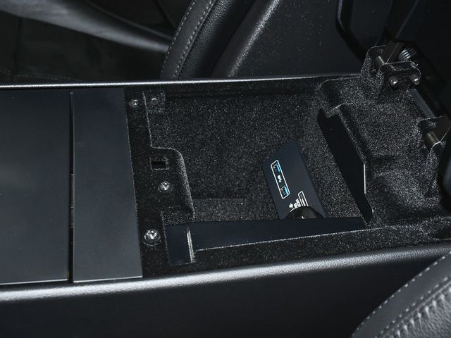 2021 Jaguar F-TYPE R-Dynamic - 23061450 - 37