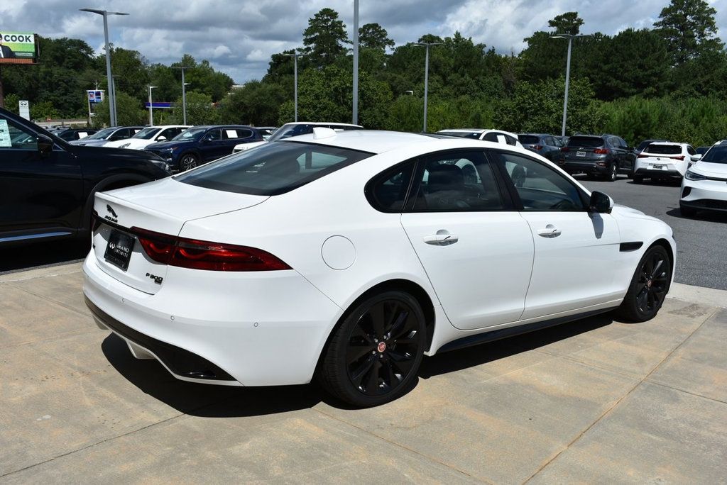 2021 Jaguar XF R-Dynamic AWD photo 11