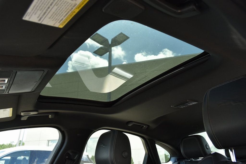 2021 Jaguar XF R-Dynamic AWD photo 27