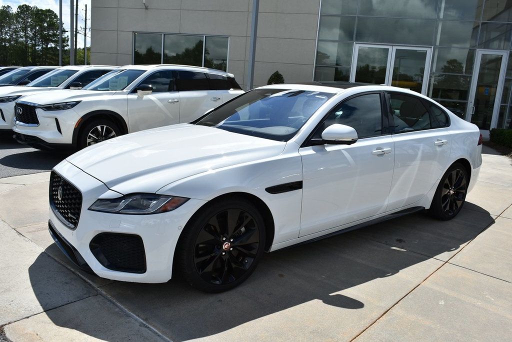 2021 Jaguar XF R-Dynamic AWD photo 9