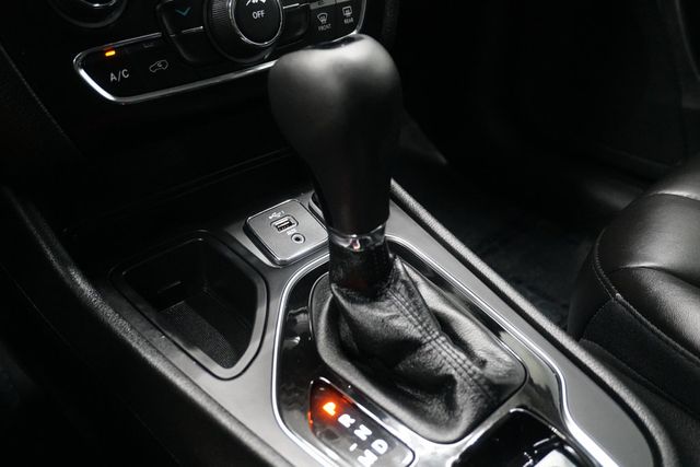 2021 Jeep Cherokee Altitude FWD - 22943368 - 19