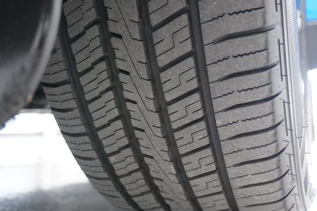 2021 Jeep Cherokee Altitude FWD - 22943368 - 25