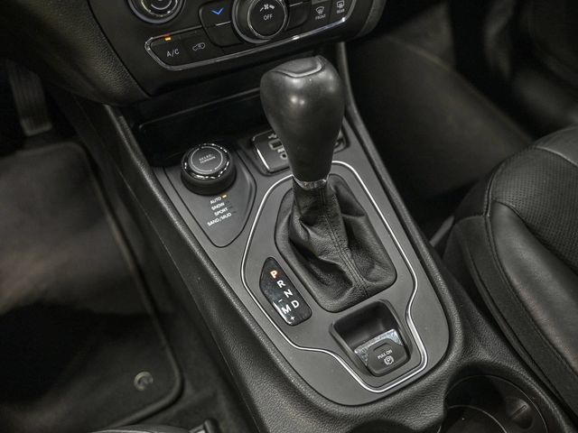 2021 Jeep Cherokee Latitude Lux - 23077814 - 25