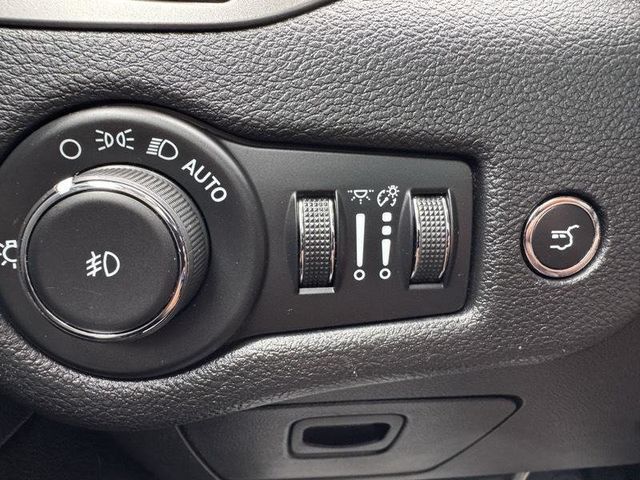 2021 Jeep Cherokee Latitude Lux 4x4 - 23070756 - 13