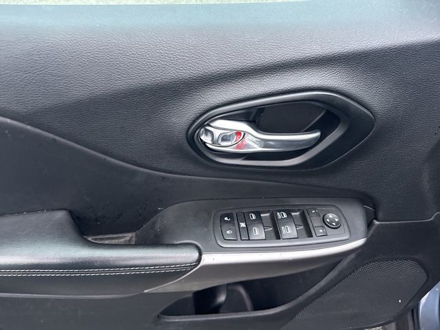 2021 Jeep Cherokee Latitude Lux 4x4 - 22949939 - 17