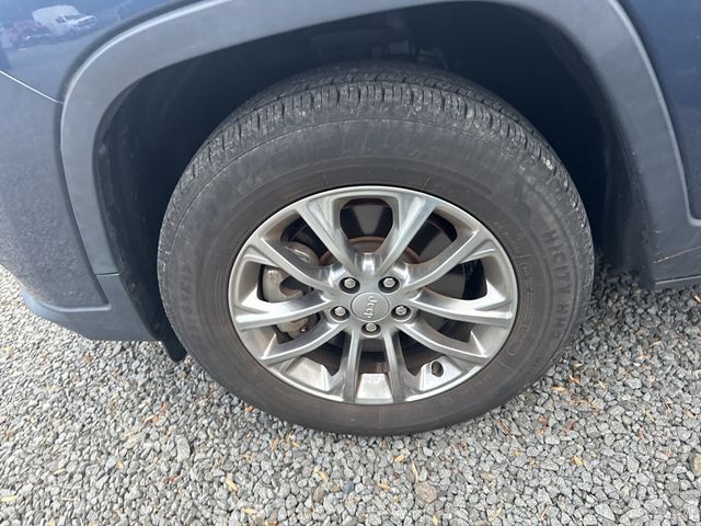 2021 Jeep Cherokee Latitude Lux 4x4 - 22949939 - 24