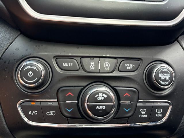 2021 Jeep Cherokee Latitude Lux FWD - 23072472 - 12