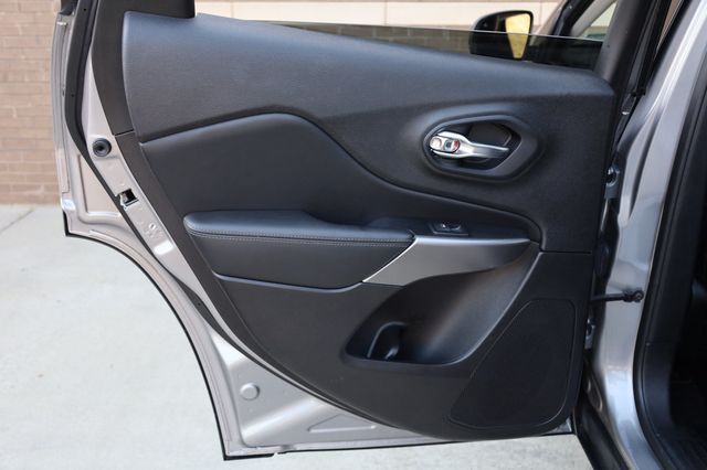 2021 Jeep Cherokee Latitude Lux FWD - 23002173 - 17