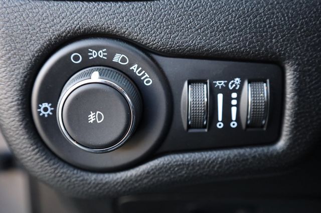 2021 Jeep Cherokee Latitude Lux FWD - 23002173 - 37