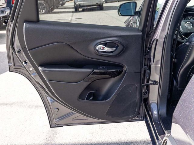 2021 Jeep Cherokee Latitude Plus - 23076245 - 13
