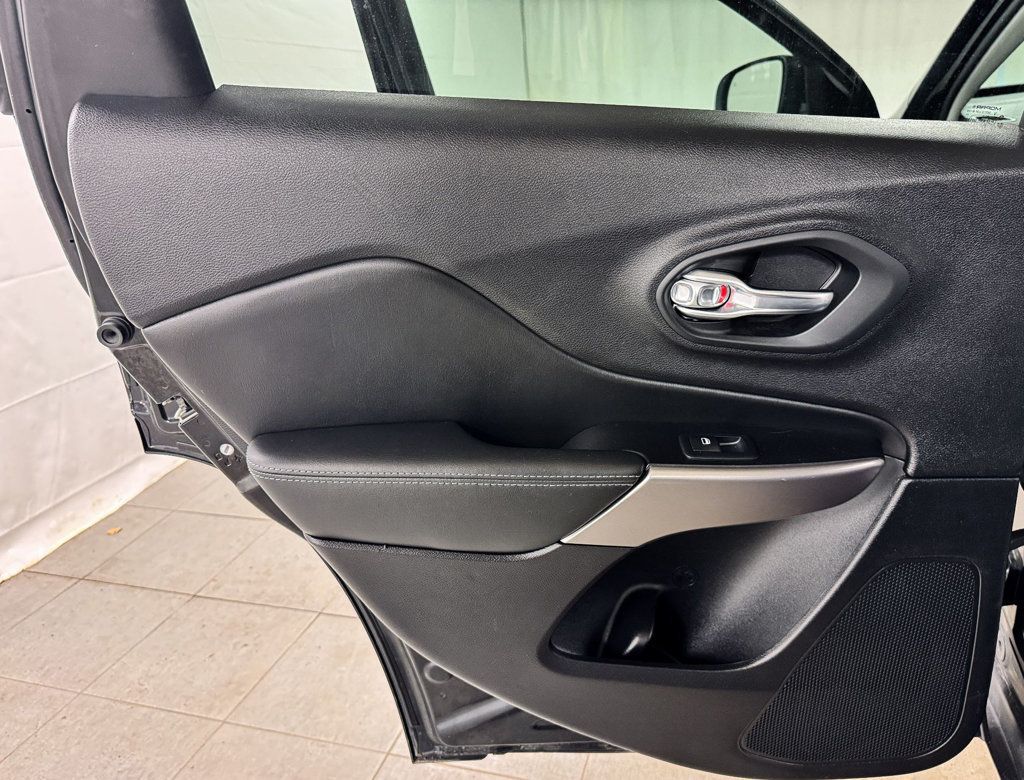 2021 Jeep Cherokee LATITUDE PLUS 4WD - 22996844 - 14