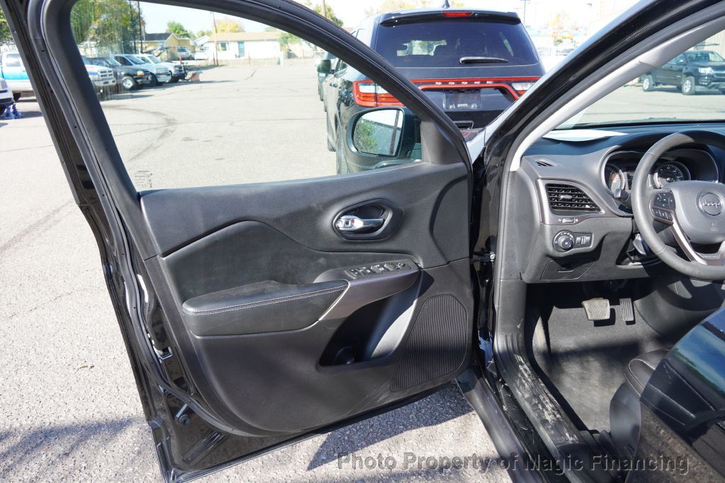 2021 Jeep Cherokee Latitude Plus FWD - 22637360 - 5