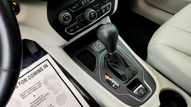 2021 Jeep Cherokee Latitude Plus FWD - 23079170 - 15