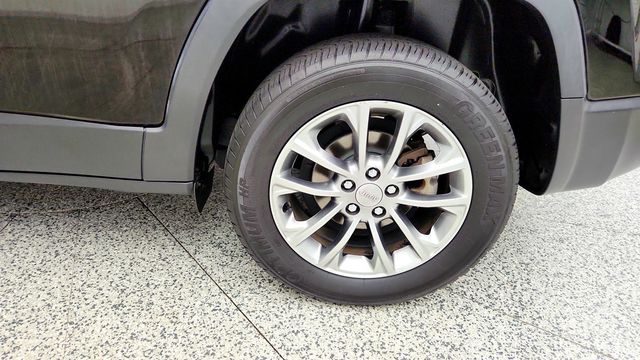 2021 Jeep Cherokee Latitude Plus FWD - 23079170 - 8