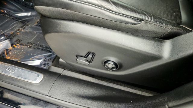 2021 Jeep Cherokee Limited 4x4 with Elite Package - 22994655 - 11