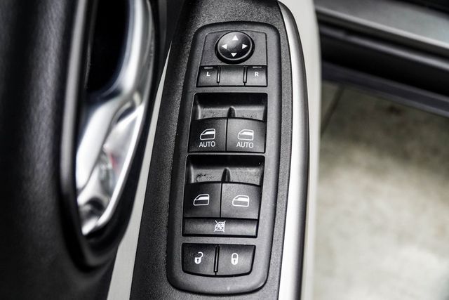 2021 Jeep Cherokee Limited FWD - 22955385 - 30