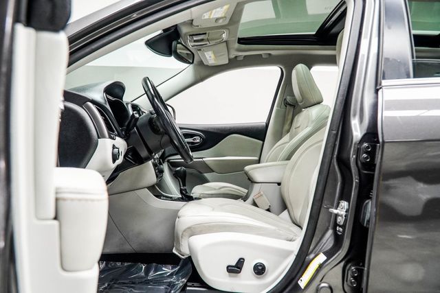 2021 Jeep Cherokee Limited FWD - 22955385 - 32