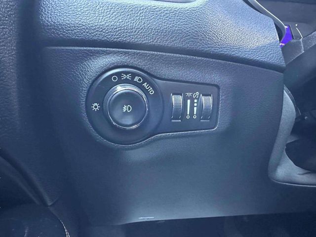 2021 Jeep Compass Latitude 4x4 - 23044854 - 25