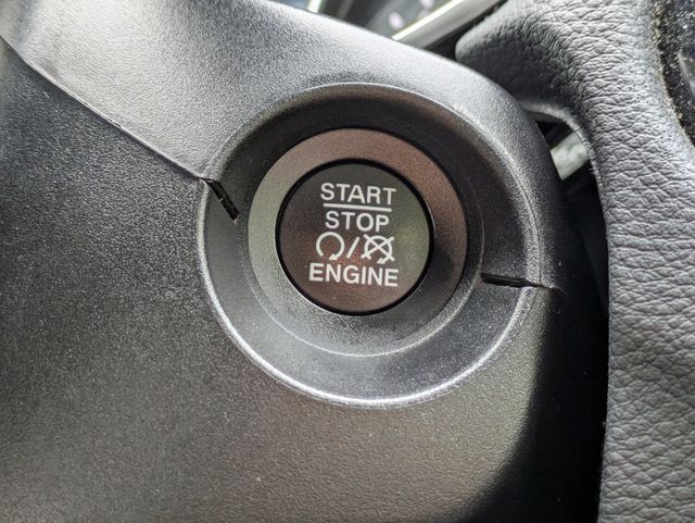 2021 Jeep Compass Latitude 4x4 - 22983471 - 28