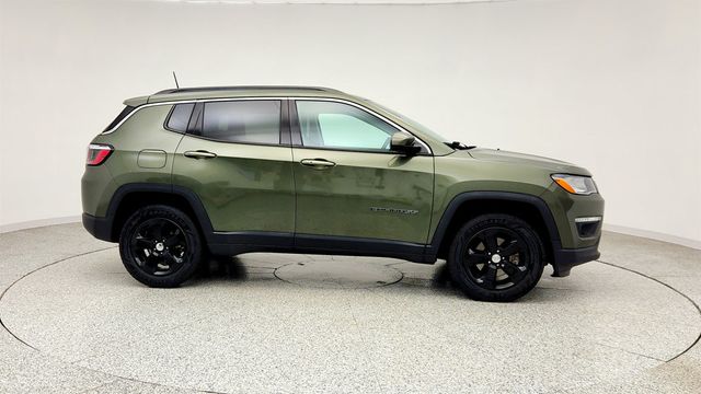2021 Jeep Compass Latitude 4x4 - 23013541 - 3