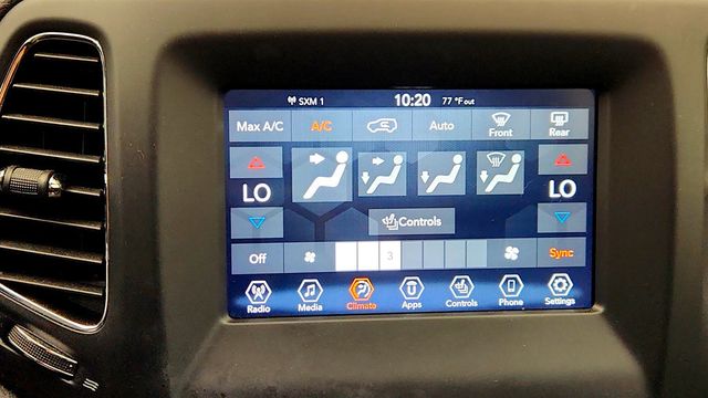 2021 Jeep Compass Latitude 4x4 w/ Convenience Group - 23013541 - 17