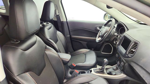 2021 Jeep Compass Latitude 4x4 w/ Convenience Group - 23013541 - 22