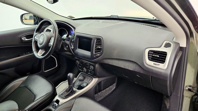 2021 Jeep Compass Latitude 4x4 w/ Convenience Group - 23013541 - 23