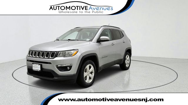 2021 Jeep Compass Latitude 4x4 w/ Convenience Group - 23072457 - 0