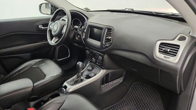 2021 Jeep Compass Latitude 4x4 w/ Convenience Group - 23072457 - 23