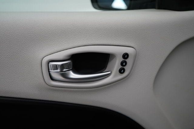 2021 Jeep Compass Limited - 23084401 - 9