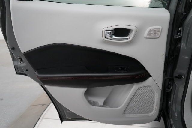 2021 Jeep Compass Limited - 23084401 - 36