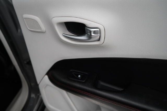 2021 Jeep Compass Limited - 23084401 - 43