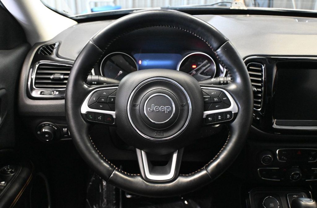 Jeep Compass photo 12